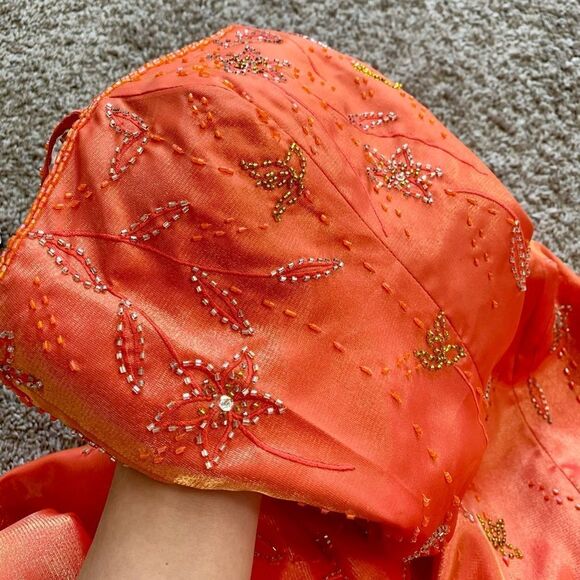 Vintage Style Delicate Hand Beaded Floral Pattern Sleeveless Gown - Picture 15 of 16